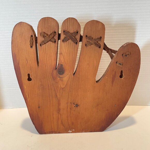 Vintage Wooden Baseball Glove Wall Shelf & Holder With Peg For Cap Or Accessorie - Picture 5 of 9